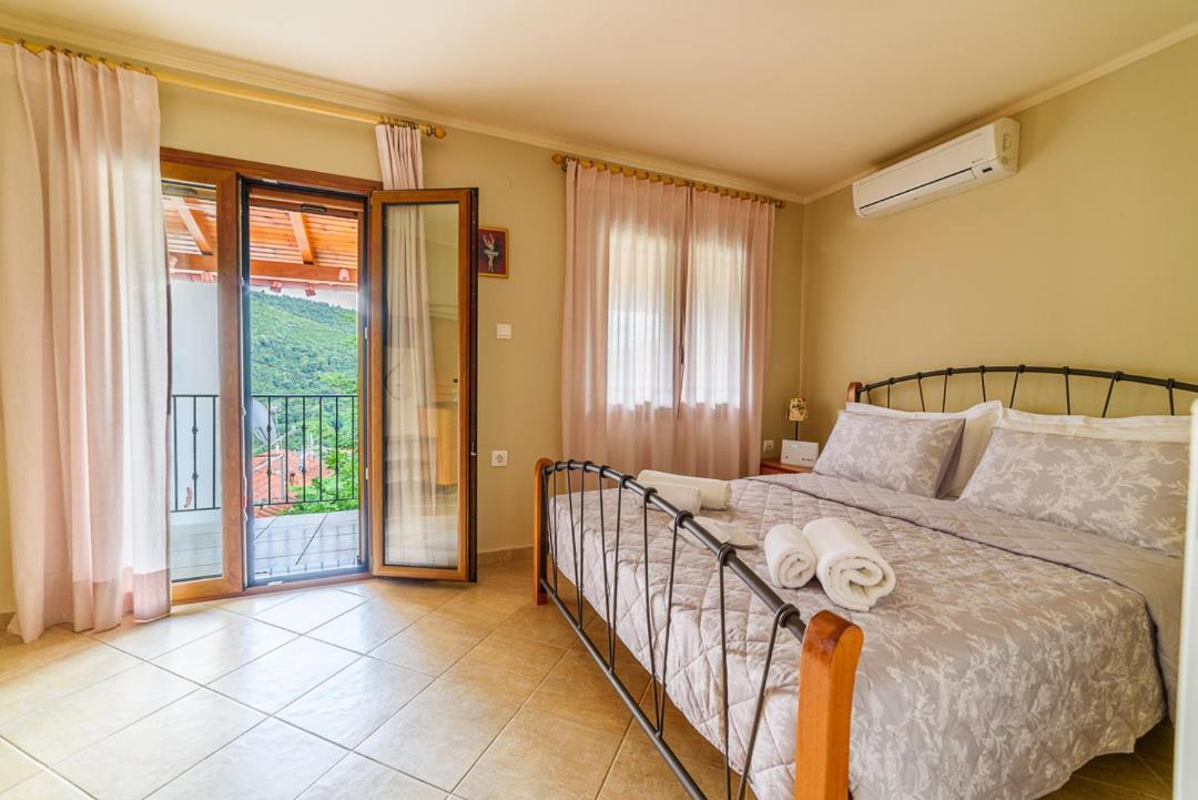 Small House With Garden & View Promirion Екстер'єр фото